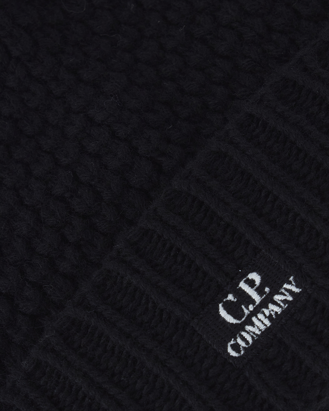 шерстяная шапка с логотипом бренда C.P.Company 13CMAC327A черный UNI, размер UNI - фото 2