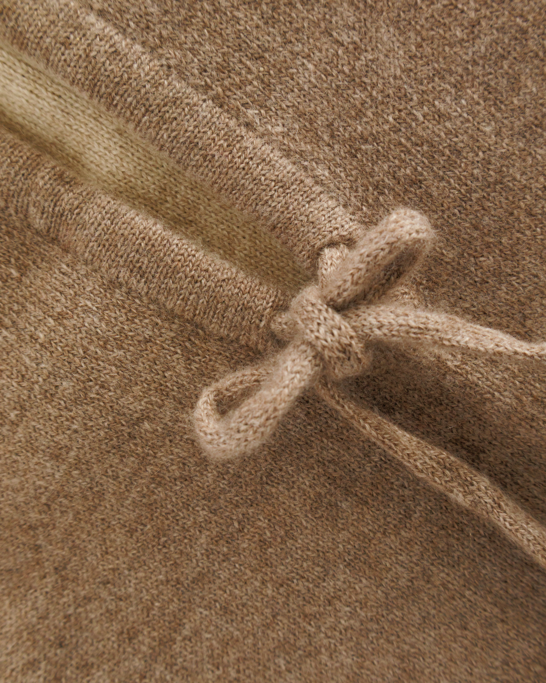 Time to Cashmere капор — вид 2