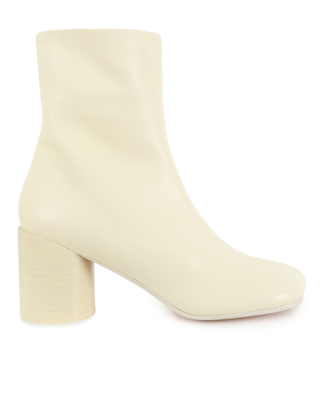 MM6 Maison Margiela из кожи артикул  марки MM6 Maison Margiela купить за 80900 руб.